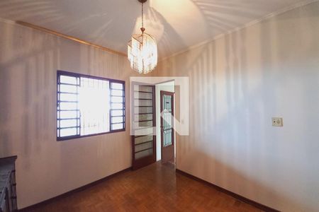 Sala de casa à venda com 4 quartos, 250m² em Jardim dos Oliveiras, Campinas