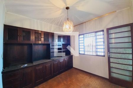 Sala de casa à venda com 4 quartos, 250m² em Jardim dos Oliveiras, Campinas