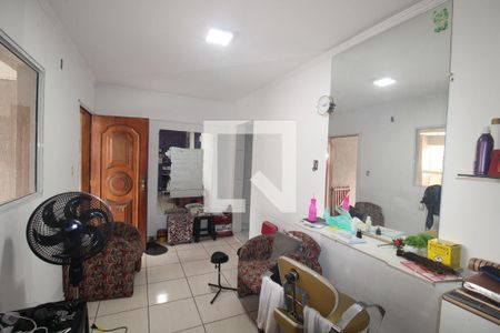 Casa 2 - Sala de casa à venda com 6 quartos, 210m² em Lauzane Paulista, São Paulo