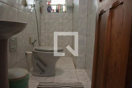 Banheiro de casa à venda com 2 quartos, 305m² em Renascença, Belo Horizonte