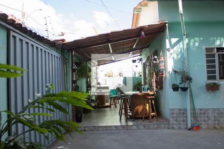 Área comum de casa à venda com 2 quartos, 305m² em Renascença, Belo Horizonte