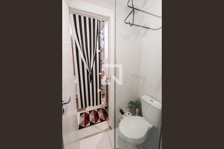 Banheiro de kitnet/studio para alugar com 1 quarto, 25m² em Vila Mariana, São Paulo