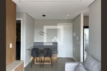 Sala de apartamento para alugar com 2 quartos, 55m² em Vila Anastácio, São Paulo