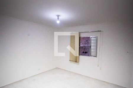 Quarto de casa para alugar com 1 quarto, 80m² em Conceição, Diadema