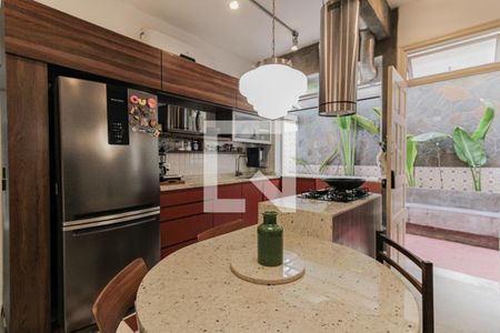 Sala/Cozinha de apartamento à venda com 2 quartos, 85m² em Botafogo, Rio de Janeiro