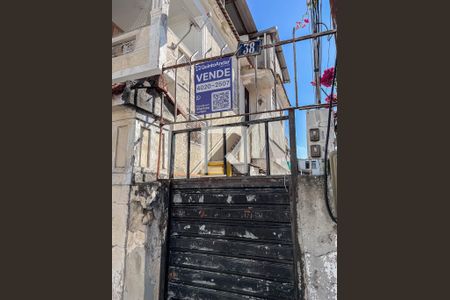 Fachada de casa à venda com 2 quartos, 48m² em Riachuelo, Rio de Janeiro