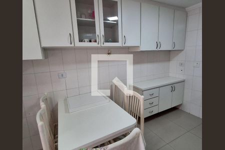 Cozinha de apartamento para alugar com 2 quartos, 75m² em Boqueirão, Praia Grande
