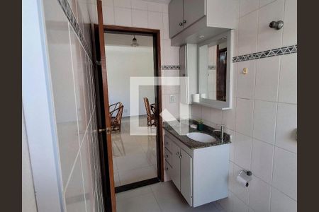 Banheiro de apartamento para alugar com 2 quartos, 75m² em Boqueirão, Praia Grande