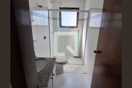 Banheiro de apartamento para alugar com 2 quartos, 75m² em Boqueirão, Praia Grande
