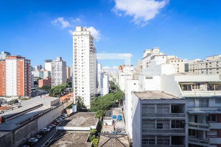 Vista de apartamento para alugar com 2 quartos, 49m² em Cerqueira César, São Paulo