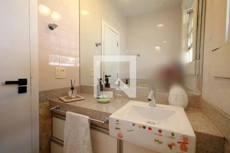 Banheiro da Sala de Estar de casa à venda com 4 quartos, 397m² em Luxemburgo, Belo Horizonte