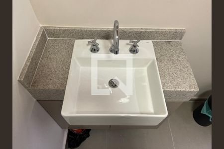 Banheiro de kitnet/studio à venda com 1 quarto, 23m² em Perdizes, São Paulo