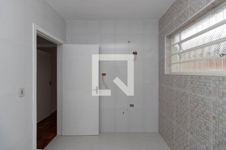 Banheiro Social de casa à venda com 4 quartos, 160m² em Vila Sabrina, São Paulo