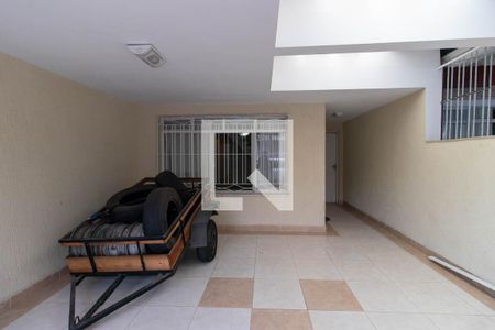 Garagem de casa à venda com 4 quartos, 160m² em Vila Sabrina, São Paulo