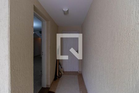 Hall de Entrada de casa à venda com 4 quartos, 160m² em Vila Sabrina, São Paulo