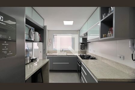 Cozinha de apartamento à venda com 1 quarto, 47m² em Cerqueira César, São Paulo