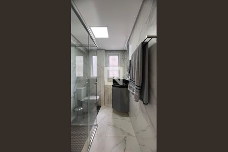 Banheiro de apartamento à venda com 1 quarto, 47m² em Cerqueira César, São Paulo