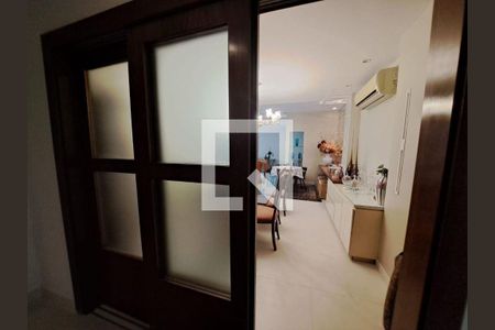 Apartamento à venda com 4 quartos, 250m² em Icaraí, Niterói