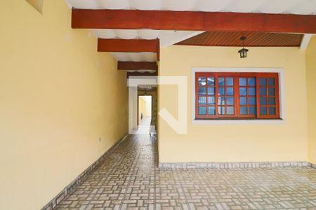 Garagem de casa à venda com 3 quartos, 130m² em Vila Albano, São Paulo