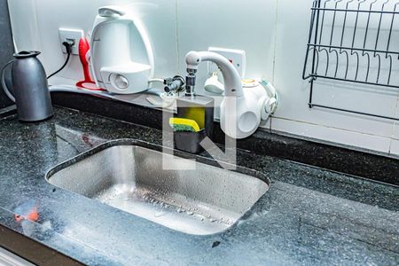 Cozinha de apartamento à venda com 2 quartos, 60m² em Jardim Maristela, São Paulo
