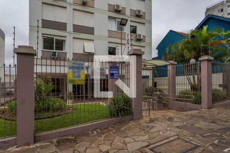 Fachada e Placa de apartamento à venda com 3 quartos, 240m² em Petrópolis, Porto Alegre