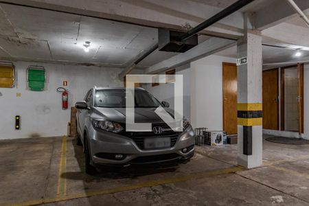 Garagem de apartamento à venda com 3 quartos, 240m² em Petrópolis, Porto Alegre