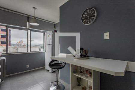 Cozinha de apartamento à venda com 3 quartos, 240m² em Petrópolis, Porto Alegre