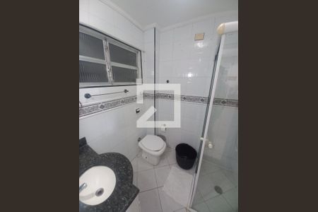 Banheiro de apartamento para alugar com 1 quarto, 33m² em Ilha Porchat, São Vicente