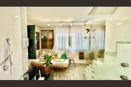 Sala de apartamento à venda com 2 quartos, 80m² em Santa Efigênia, Belo Horizonte