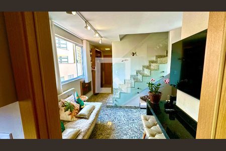 Sala de apartamento à venda com 2 quartos, 80m² em Santa Efigênia, Belo Horizonte