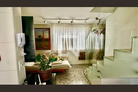 Sala  de apartamento à venda com 2 quartos, 80m² em Santa Efigênia, Belo Horizonte