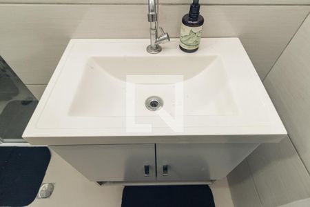 Banheiro de kitnet/studio para alugar com 1 quarto, 43m² em Campos Elíseos, São Paulo