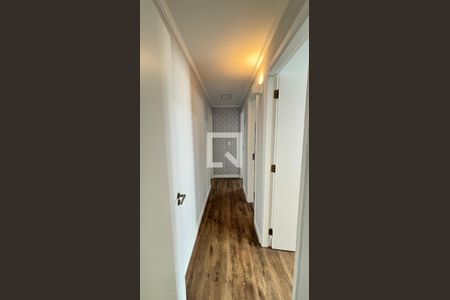 Corredor de apartamento à venda com 3 quartos, 98m² em Vila Bastos, Santo André