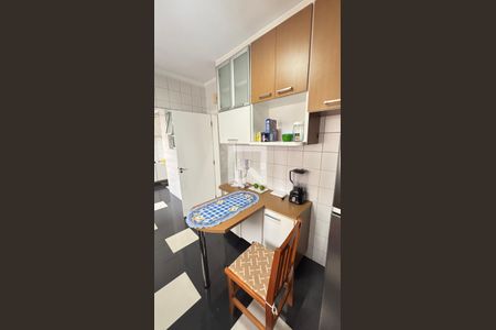 Cozinha de apartamento à venda com 3 quartos, 98m² em Vila Bastos, Santo André