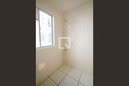 Área de Serviço de apartamento para alugar com 2 quartos, 40m² em Vila Graziela, Curitiba