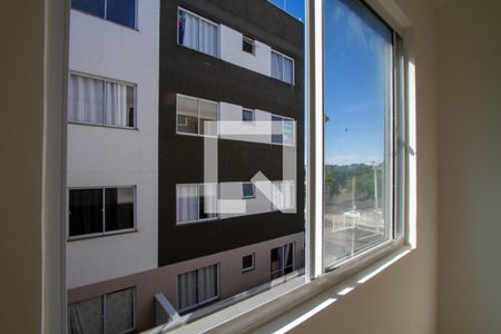 Vista do Quarto 1 de apartamento para alugar com 2 quartos, 40m² em Vila Graziela, Curitiba
