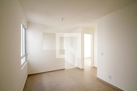 Sala de apartamento para alugar com 2 quartos, 40m² em Vila Graziela, Curitiba