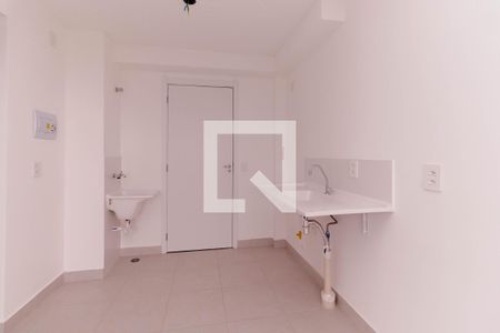 Cozinha e Área de Serviço de apartamento para alugar com 2 quartos, 44m² em Parque Sao Rafael, São Paulo