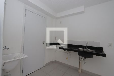 Cozinha/Área de serviço de apartamento para alugar com 2 quartos, 44m² em Parque Sao Rafael, São Paulo