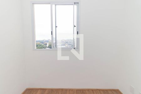 Quarto 2 de apartamento para alugar com 2 quartos, 44m² em Parque Sao Rafael, São Paulo