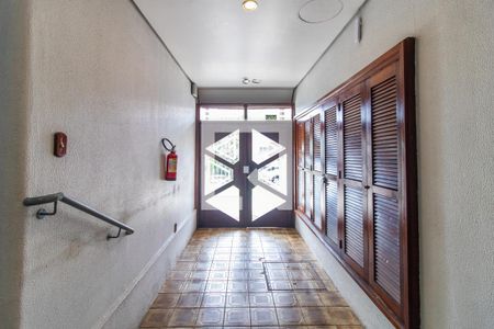Entrada de apartamento à venda com 2 quartos, 176m² em Partenon, Porto Alegre