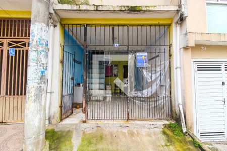 Fachada de casa à venda com 2 quartos, 80m² em Conjunto Residencial José Bonifácio, São Paulo
