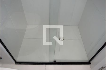 Banheiro de kitnet/studio para alugar com 1 quarto, 35m² em Pinheiros, São Paulo