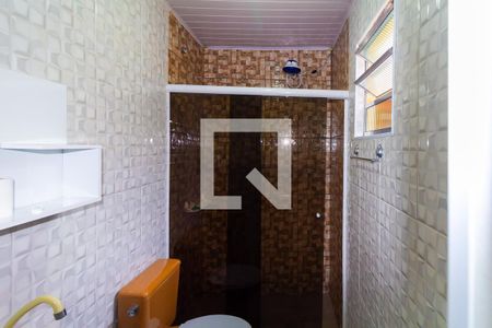Banheiro da Suíte de casa para alugar com 1 quarto, 50m² em Vila Tolstoi, São Paulo