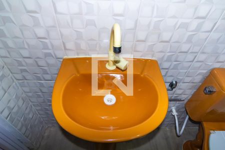 Banheiro da Suíte de casa para alugar com 1 quarto, 50m² em Vila Tolstoi, São Paulo