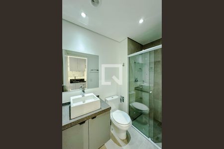 Banheiro de apartamento para alugar com 1 quarto, 25m² em Vila Regente Feijó, São Paulo