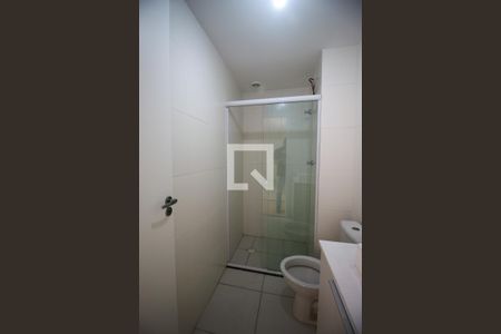 Banheiro de apartamento para alugar com 2 quartos, 35m² em Conjunto Residencial José Bonifácio, São Paulo