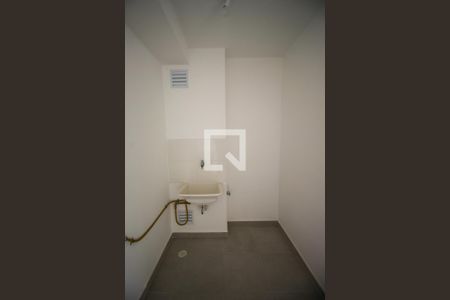 Área de Serviço de apartamento para alugar com 2 quartos, 35m² em Conjunto Residencial José Bonifácio, São Paulo