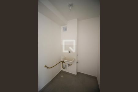 Área de Serviço de apartamento para alugar com 2 quartos, 35m² em Conjunto Residencial José Bonifácio, São Paulo