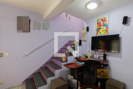 Casa 1 - Sala de casa à venda com 5 quartos, 170m² em Vila Londrina, São Paulo